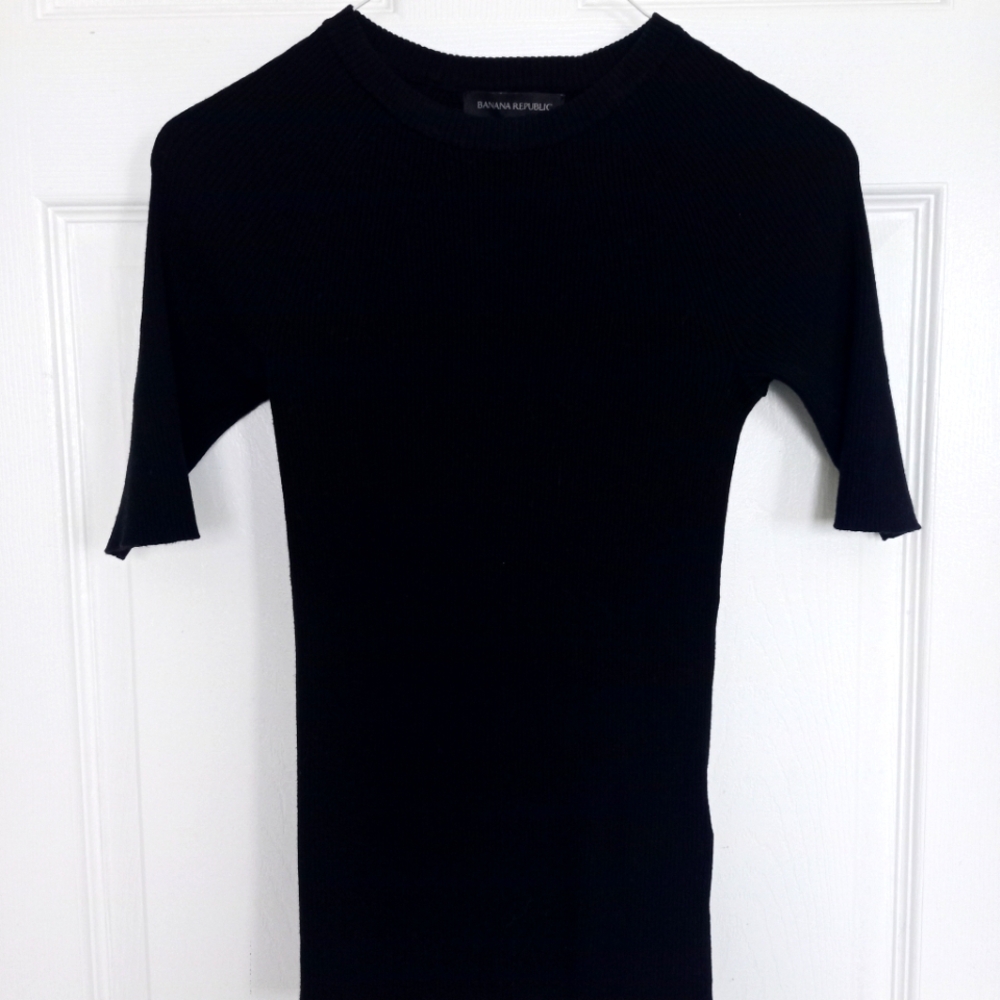 Banana Republic black ribbed knit short sleeve elbow top/ sweater, x-sma…